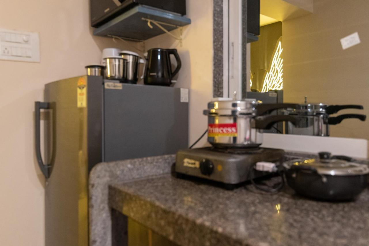 Osi Apartments Bandra West Мумбаи Экстерьер фото