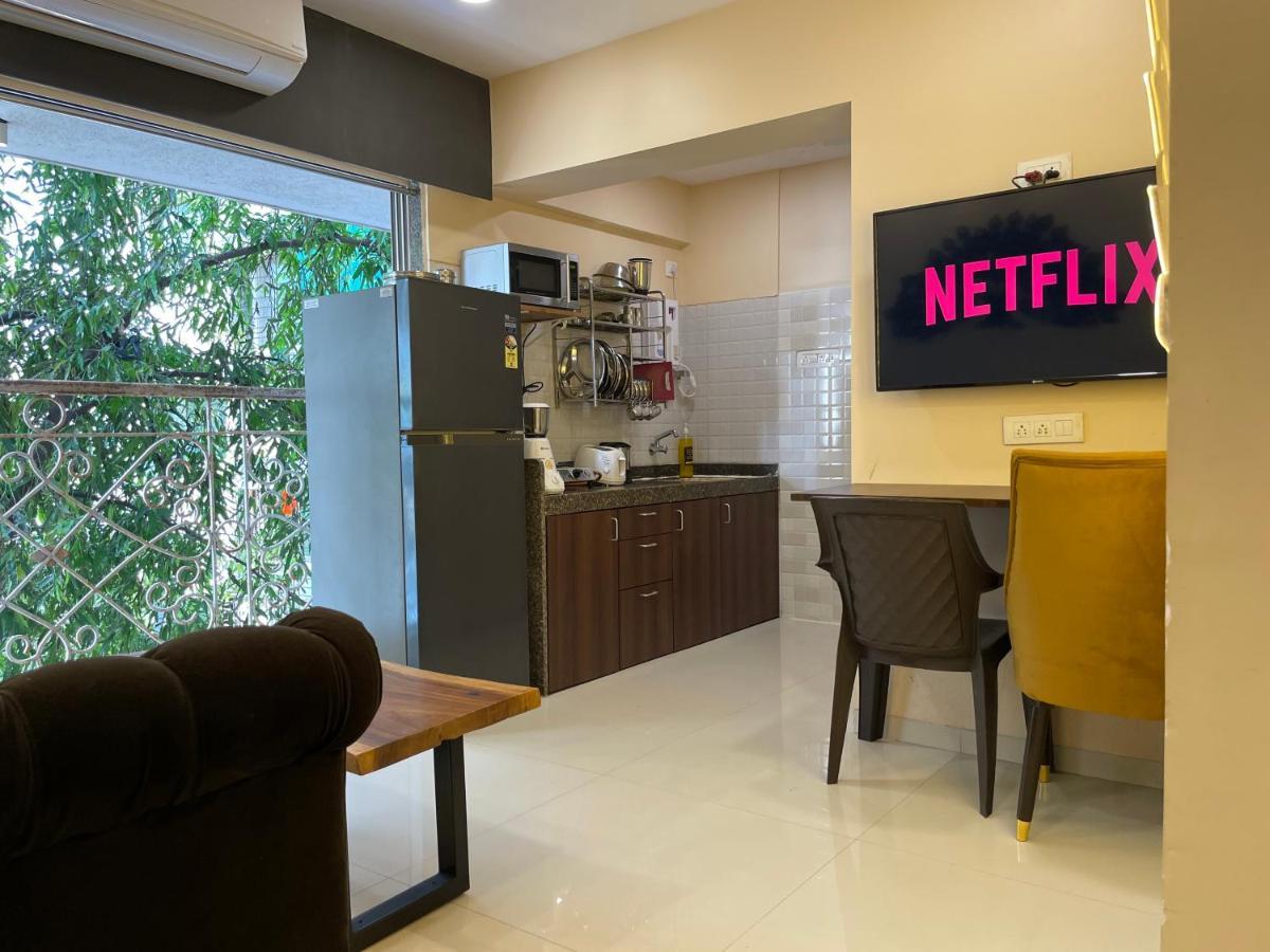 Osi Apartments Bandra West Мумбаи Экстерьер фото